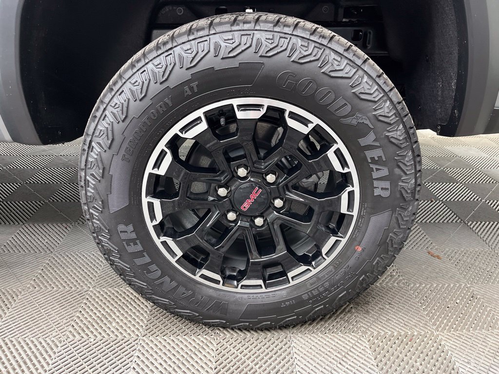 New 2026 GMC Canyon AT4 Truck