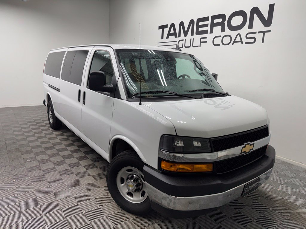 2025 Chevrolet Express Passenger
