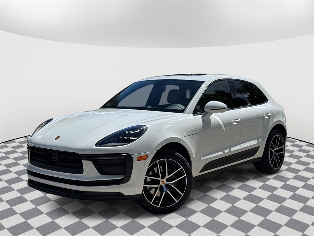 2023 Porsche Macan T