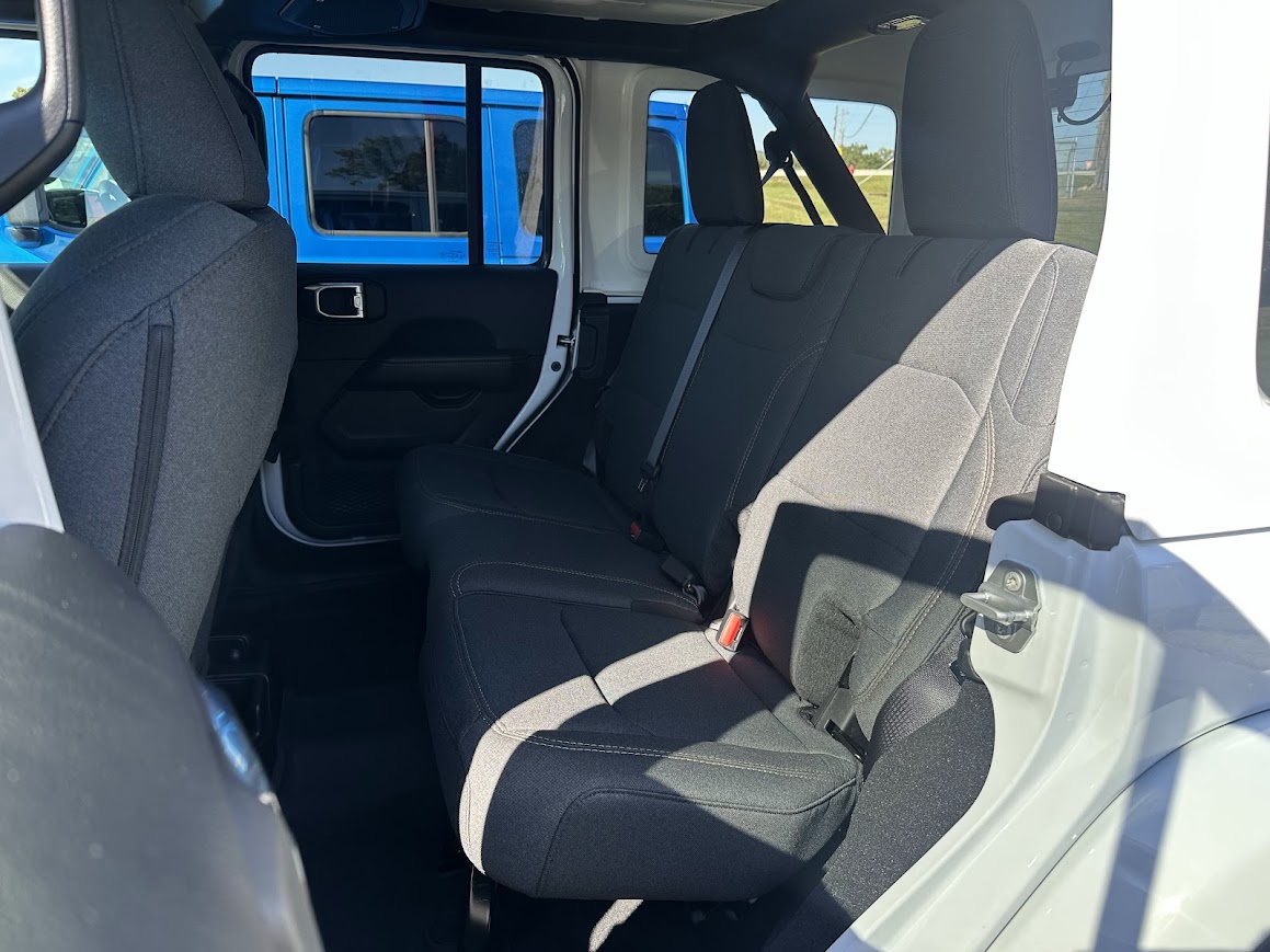 2025 Jeep Wrangler 4-Door Sahara - Photo 7