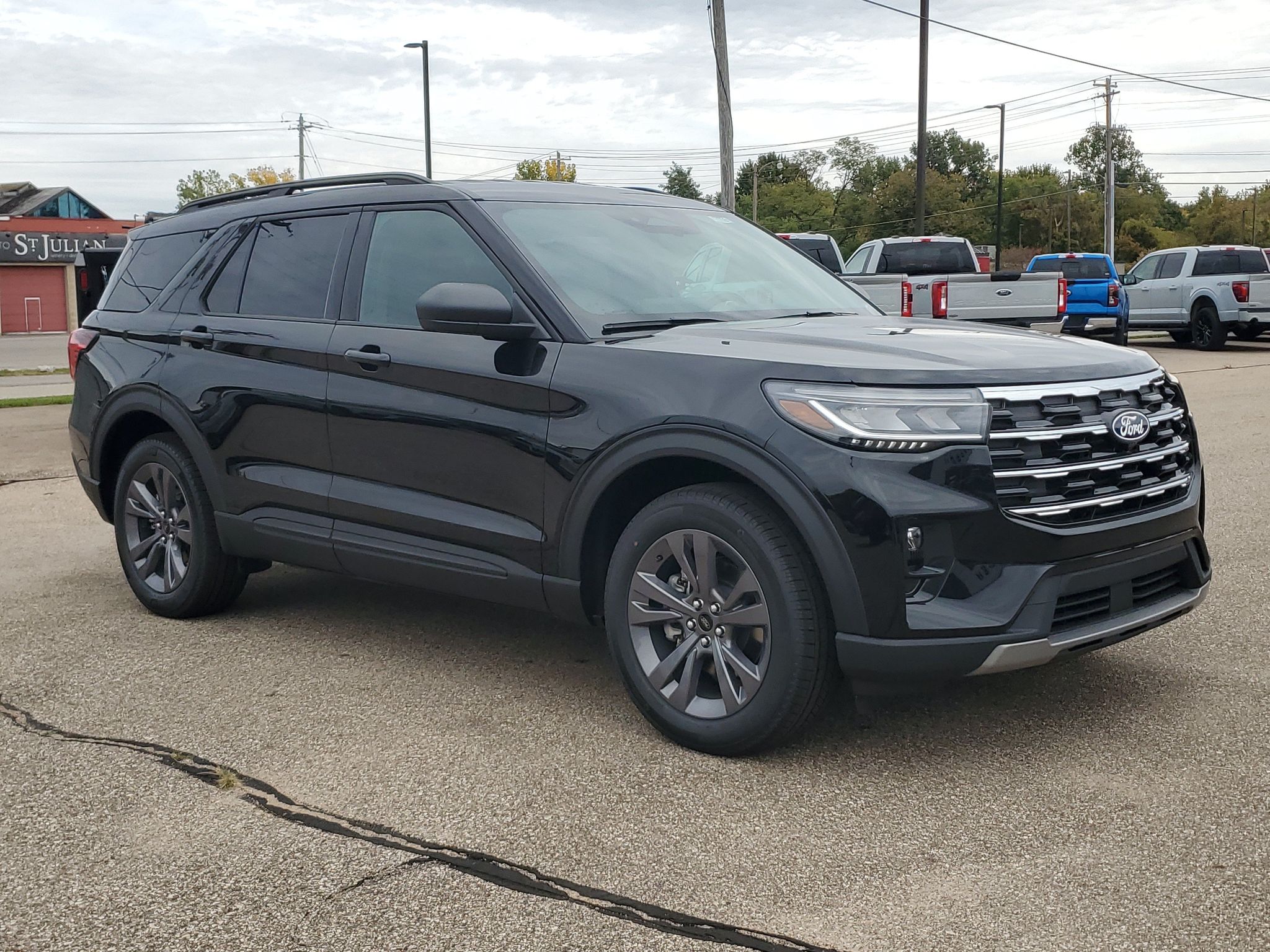 New 2027 Ford Explorer Active Wagon