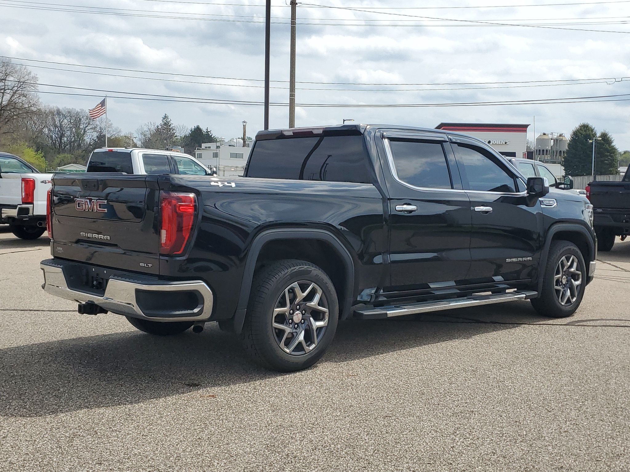 Certified 2022 GMC Sierra 1500 SLT Crew Cab