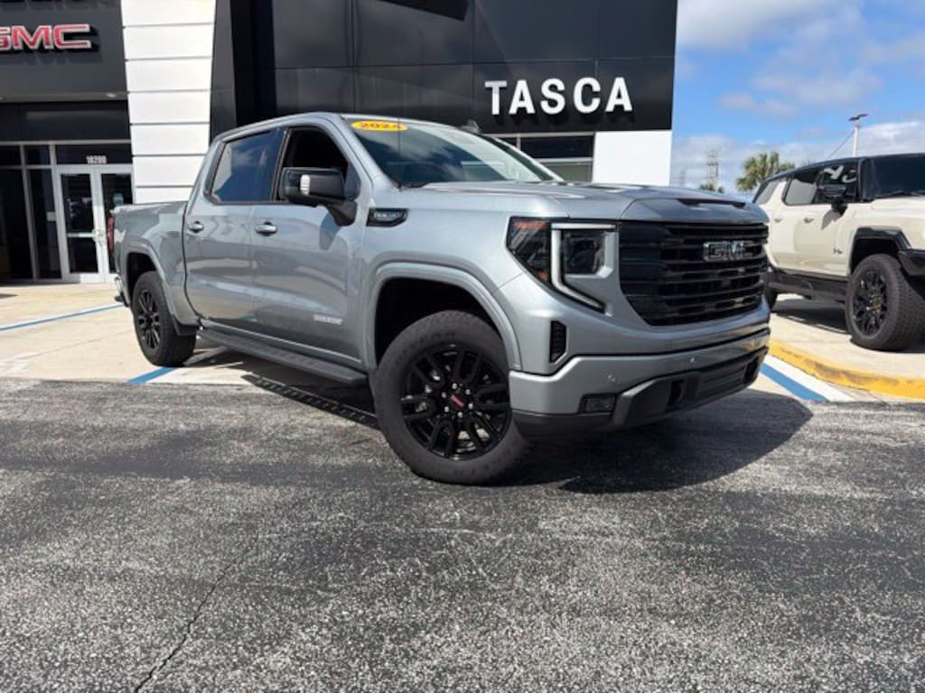 Used 2024 GMC Sierra 1500 Elevation 4WD Crew Cab 147 Elevation w/3SB