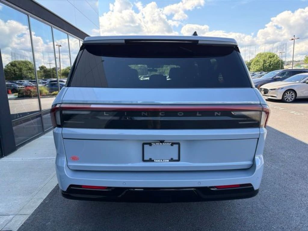 New 2027 Lincoln Navigator L Reserve SUV