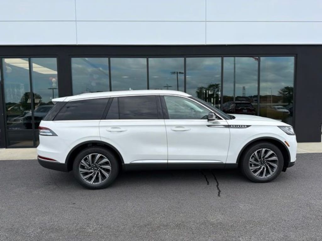 New 2026 Lincoln Aviator Premiere SUV