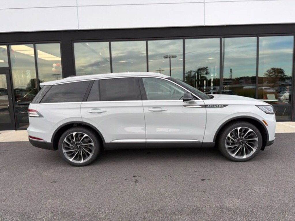 New 2027 Lincoln Aviator Reserve SUV