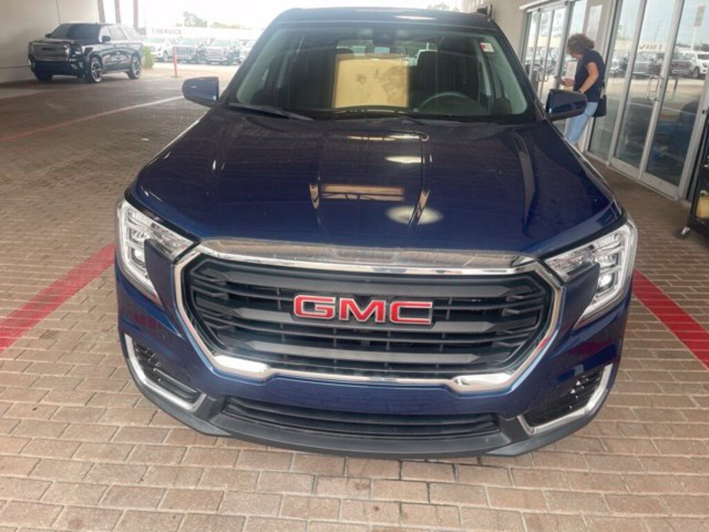 Used 2022 GMC Terrain SLE SUV