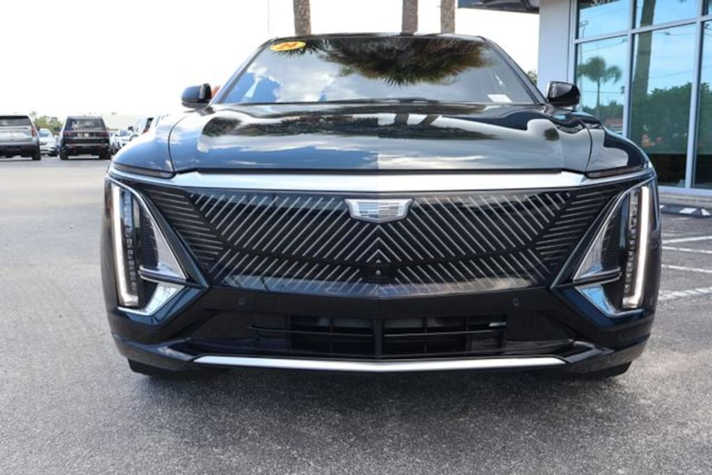 Used 2024 Cadillac Lyriq Luxury SUV