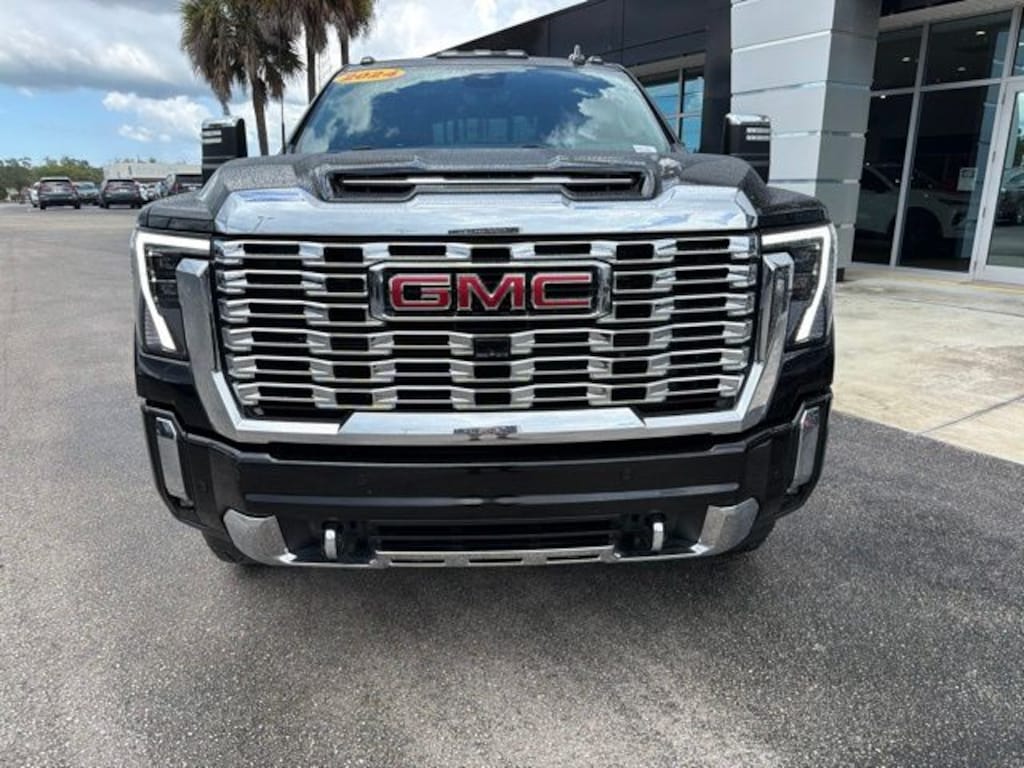 Used 2024 GMC Sierra 2500HD Denali Truck