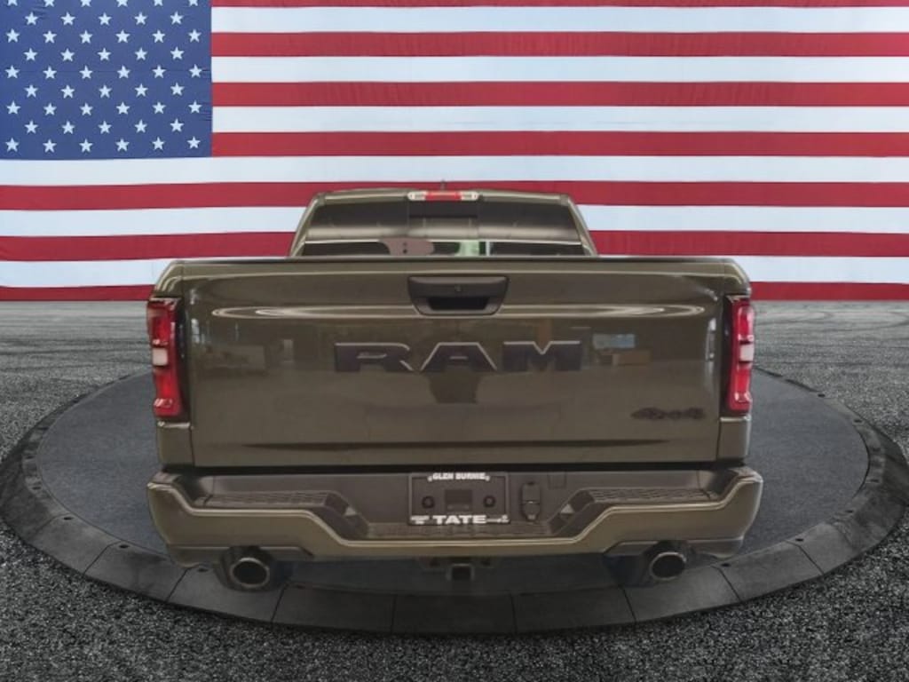 New 2027 Ram 1500 EXPRESS CREW CAB 4X4 5'7 BOX Pickup