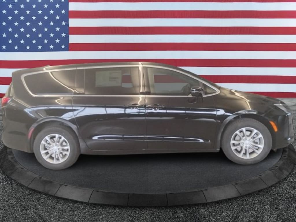 New 2027 Chrysler Pacifica Select Passenger Van