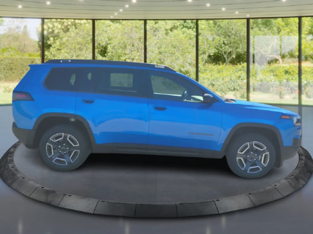 New 2026 Jeep Cherokee Laredo Sport Utility