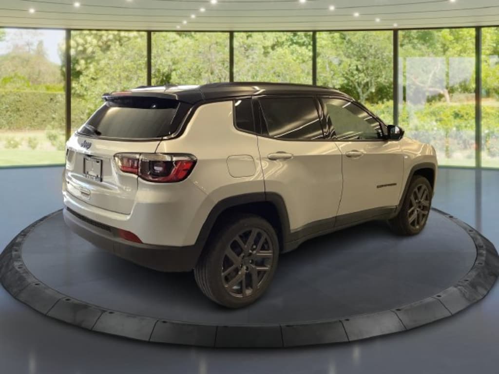 New 2026 Jeep Compass Limited Sport Utility