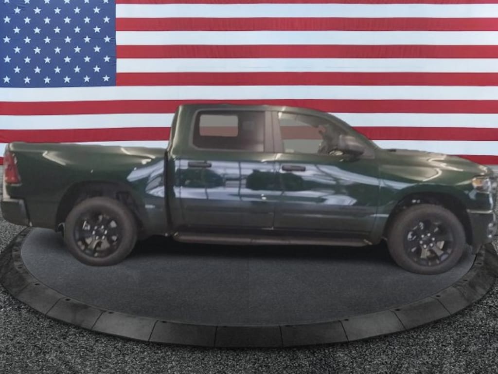New 2027 Ram 1500 EXPRESS CREW CAB 4X4 5'7 BOX Pickup