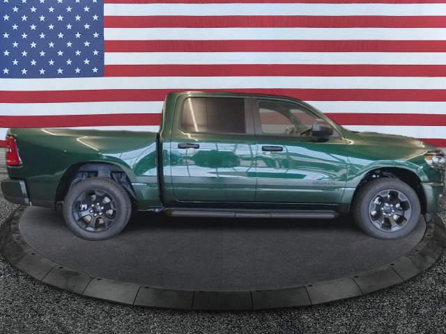 New 2027 Ram 1500 EXPRESS CREW CAB 4X4 5'7 BOX Pickup
