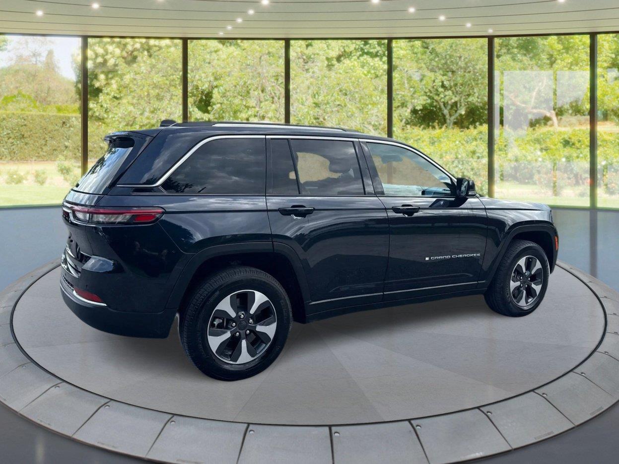 Used 2022 Jeep Grand Cherokee 4xe 4DR 4WD SUV