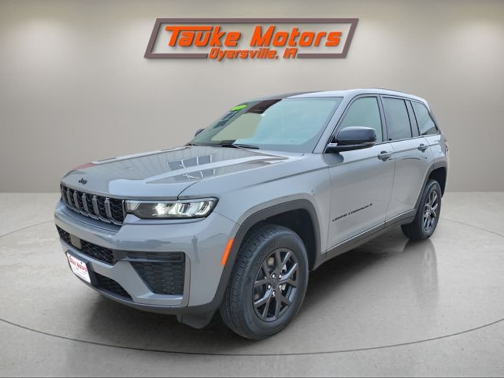 New 2027 Jeep Grand Cherokee Laredo Sport Utility
