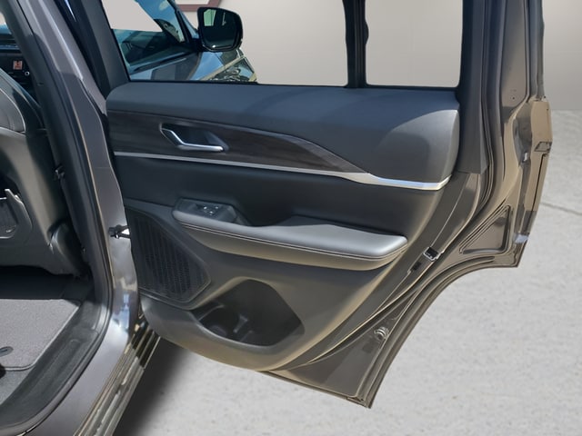 2026 Jeep Grand Cherokee Laredo - Photo 37