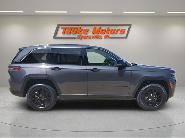 2026 Jeep Grand Cherokee Laredo - Photo 8