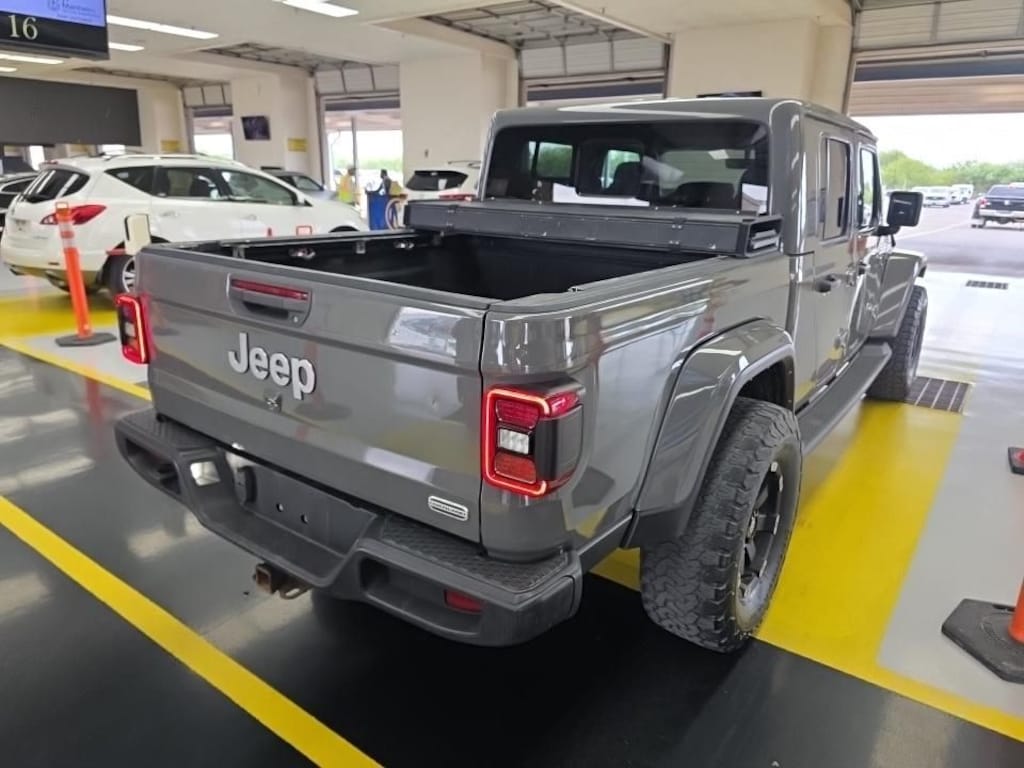 Certified 2022 Jeep Gladiator Overland Truck