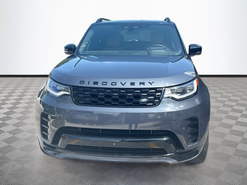 Used 2024 Land Rover Discovery Dynamic SE SUV
