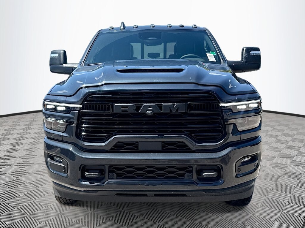 New 2026 Ram 3500 LARAMIE CREW CAB 4X4 8' BOX Pickup