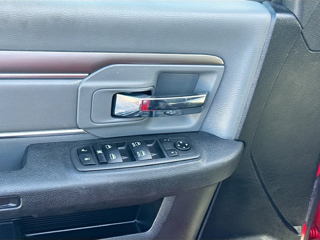 2022 RAM Ram 1500 Classic SLT - Photo 18