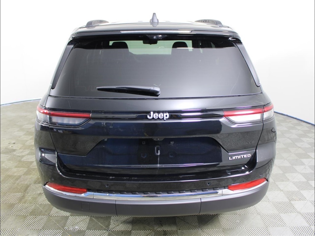 New 2025 Jeep Grand Cherokee LIMITED 4X2 Sport Utility