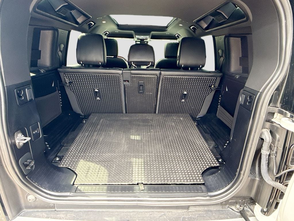 2024 Land Rover Defender S - Photo 29