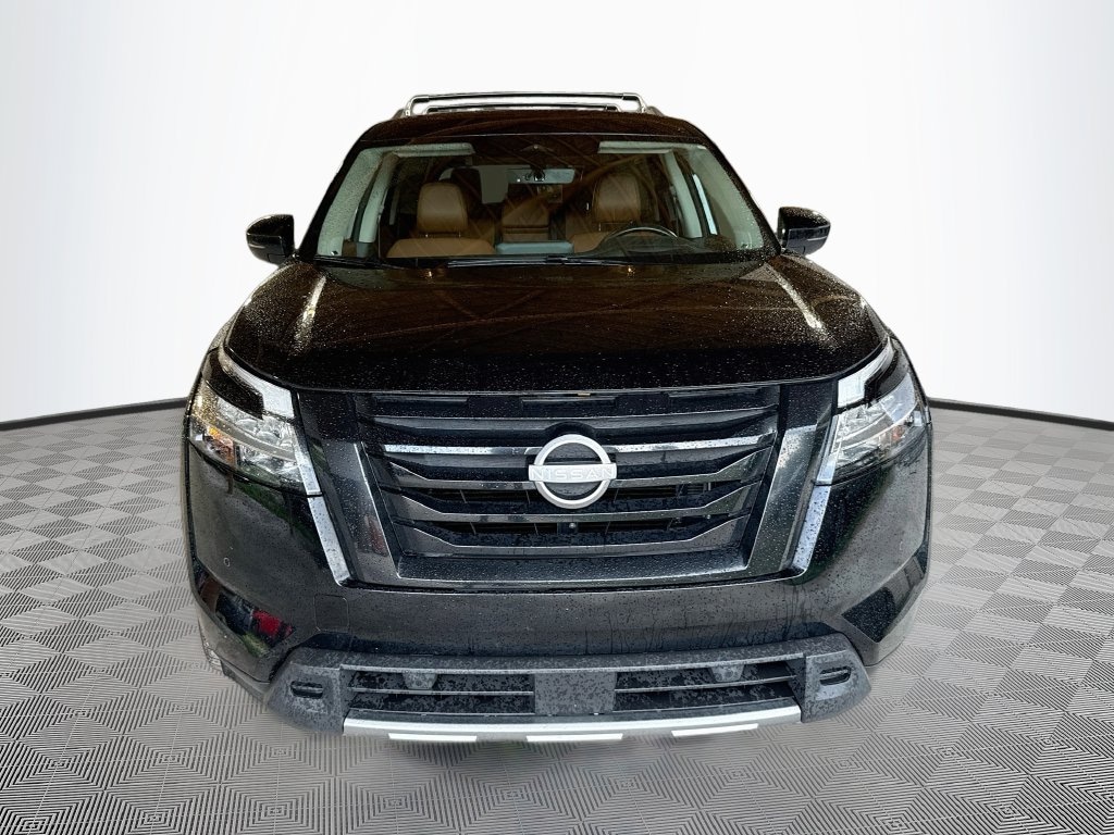 Used 2024 Nissan Pathfinder Platinum SUV