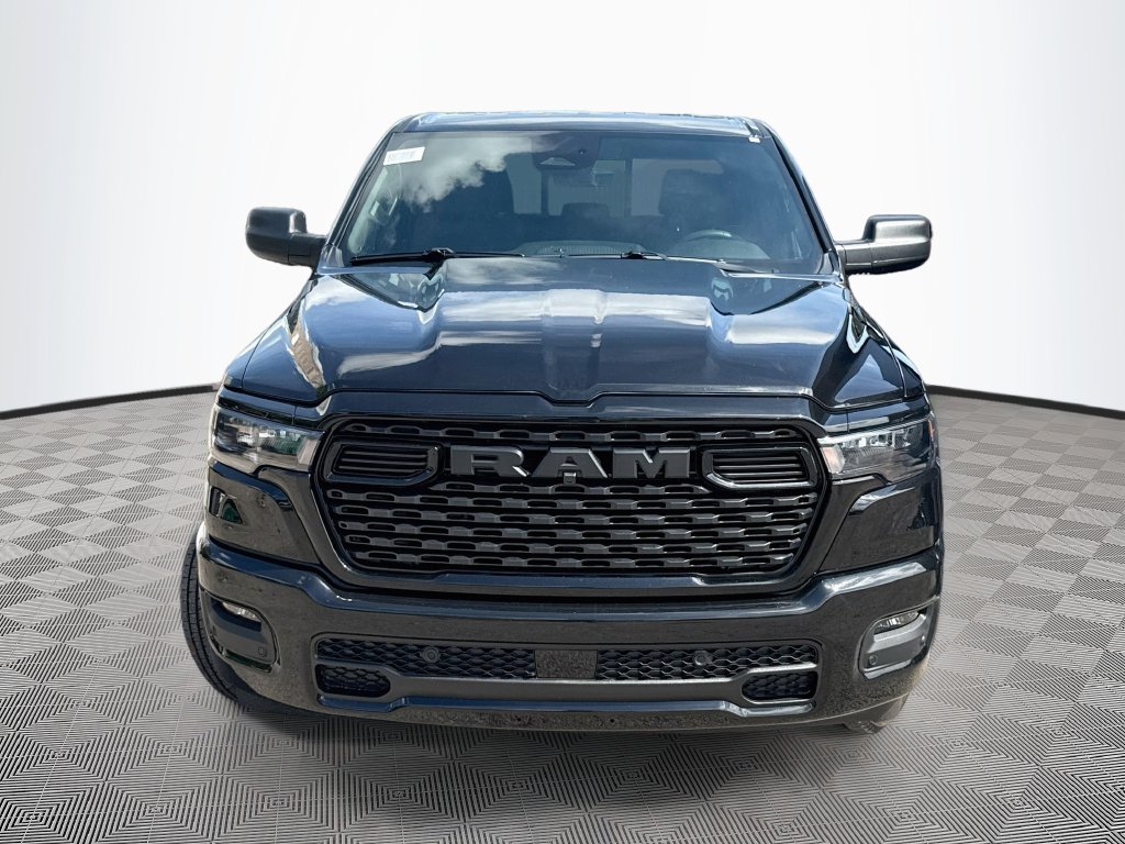 New 2027 Ram 1500 EXPRESS CREW CAB 4X2 5'7 BOX Pickup
