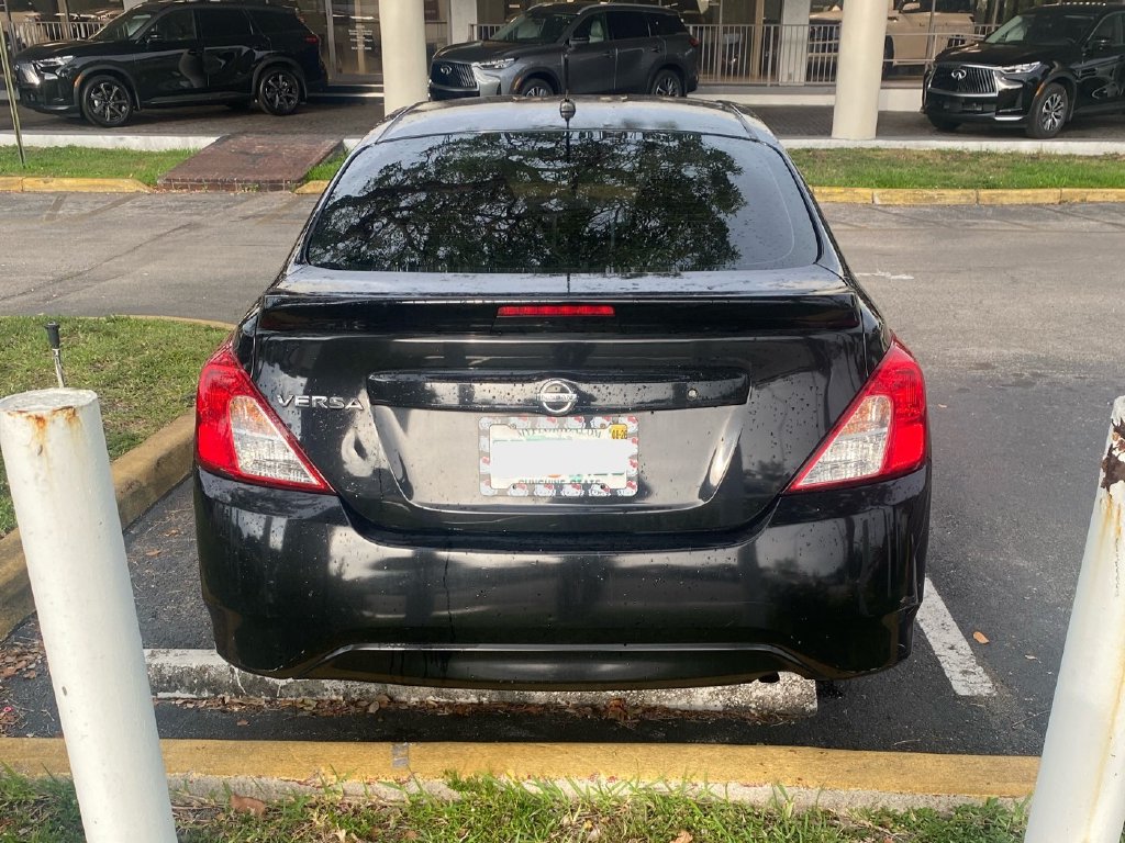 Used 2017 Nissan Versa 1.6 SV Sedan
