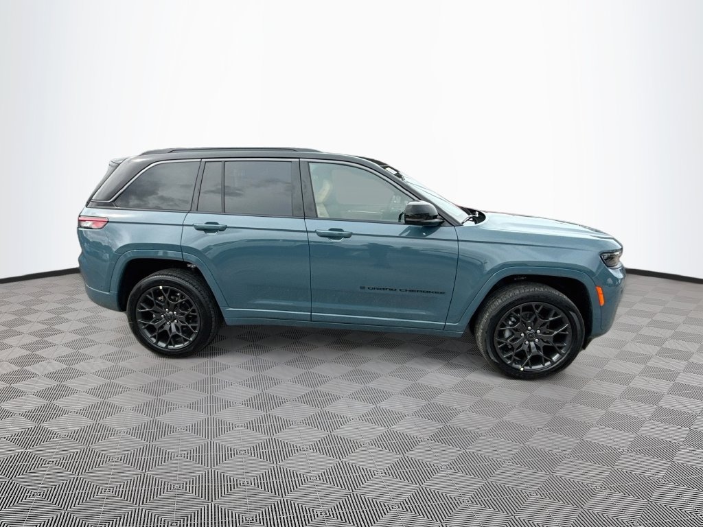 New 2027 Jeep Grand Cherokee SUMMIT 4X4 Sport Utility