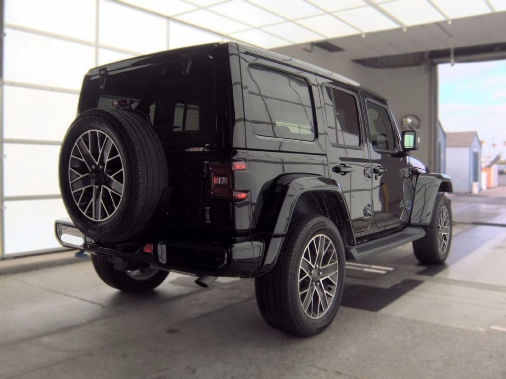 Used 2022 Jeep Wrangler Unlimited Sahara 4xe SUV