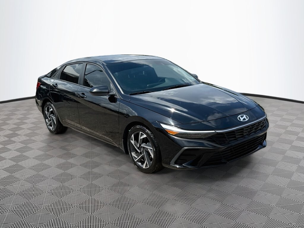 Used 2025 Hyundai Elantra SEL Sport Sedan
