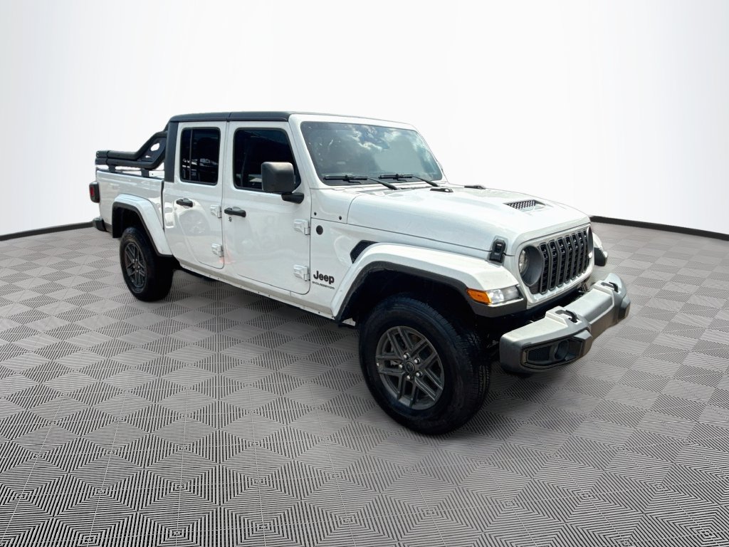 Used 2025 Jeep Gladiator Sport S Truck