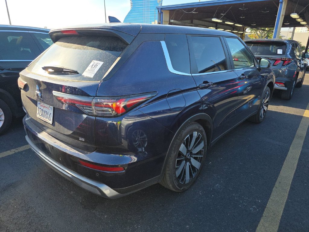 Used 2026 Mitsubishi Outlander LE SUV