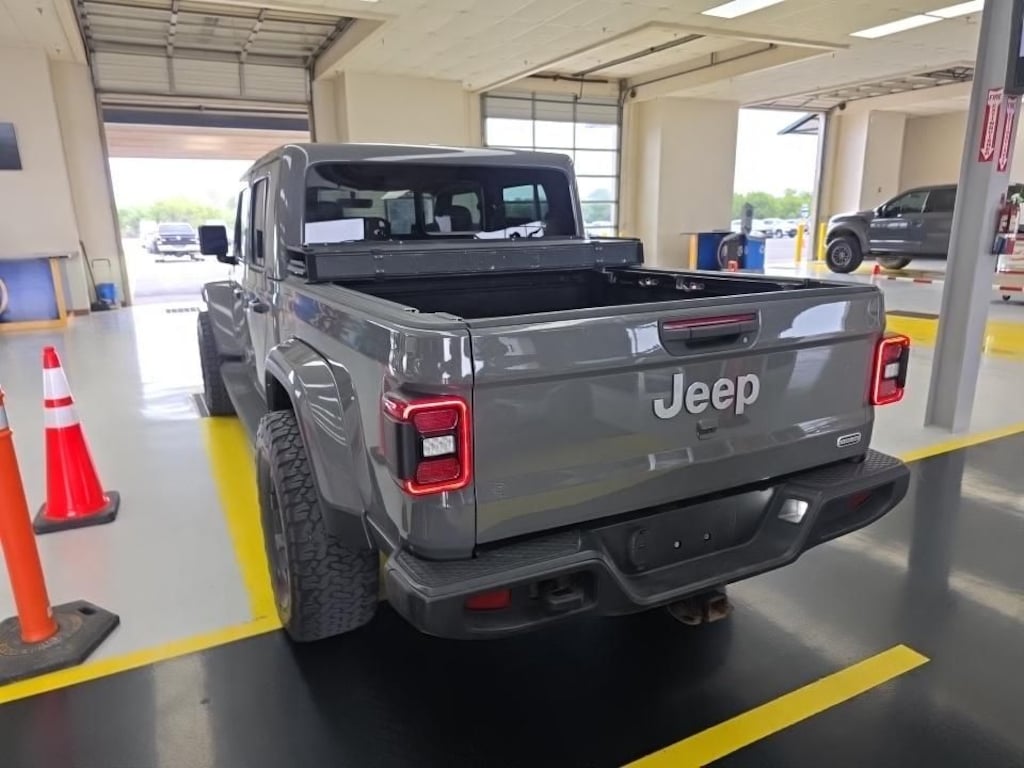 Certified 2022 Jeep Gladiator Overland Truck