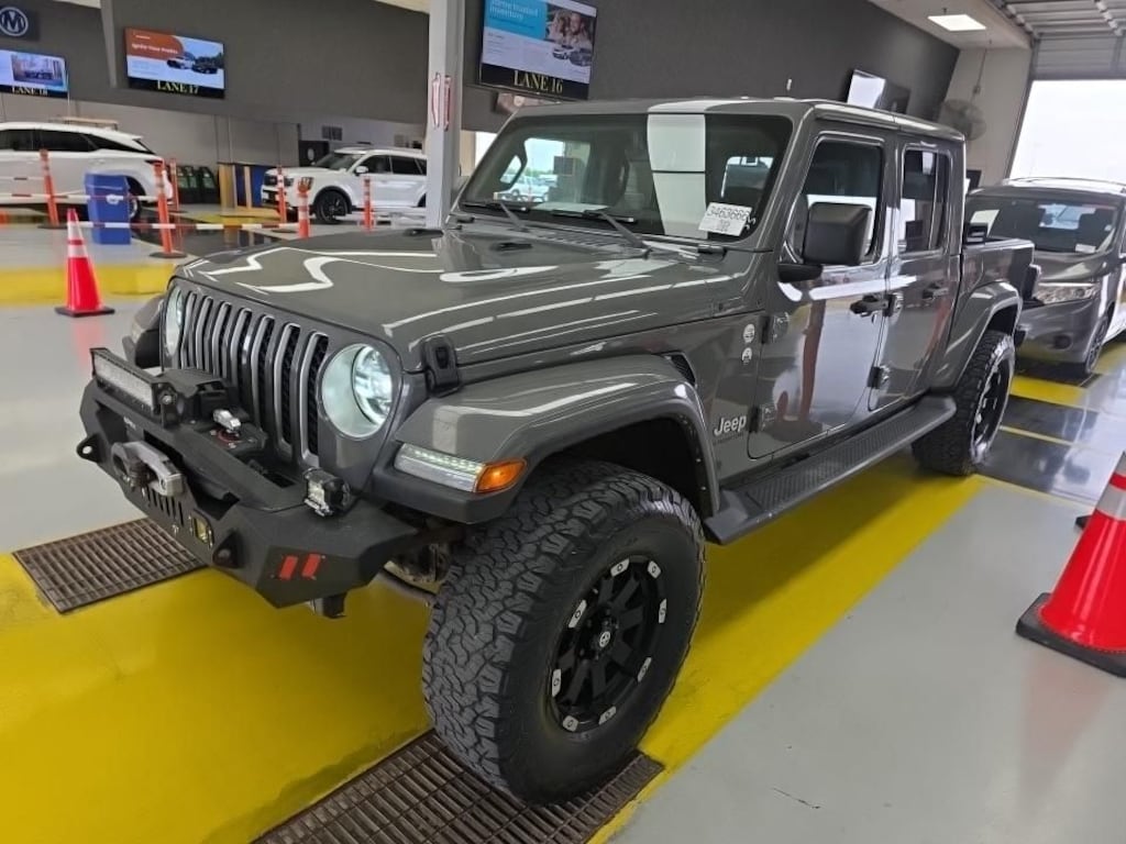 Certified 2022 Jeep Gladiator Overland Truck