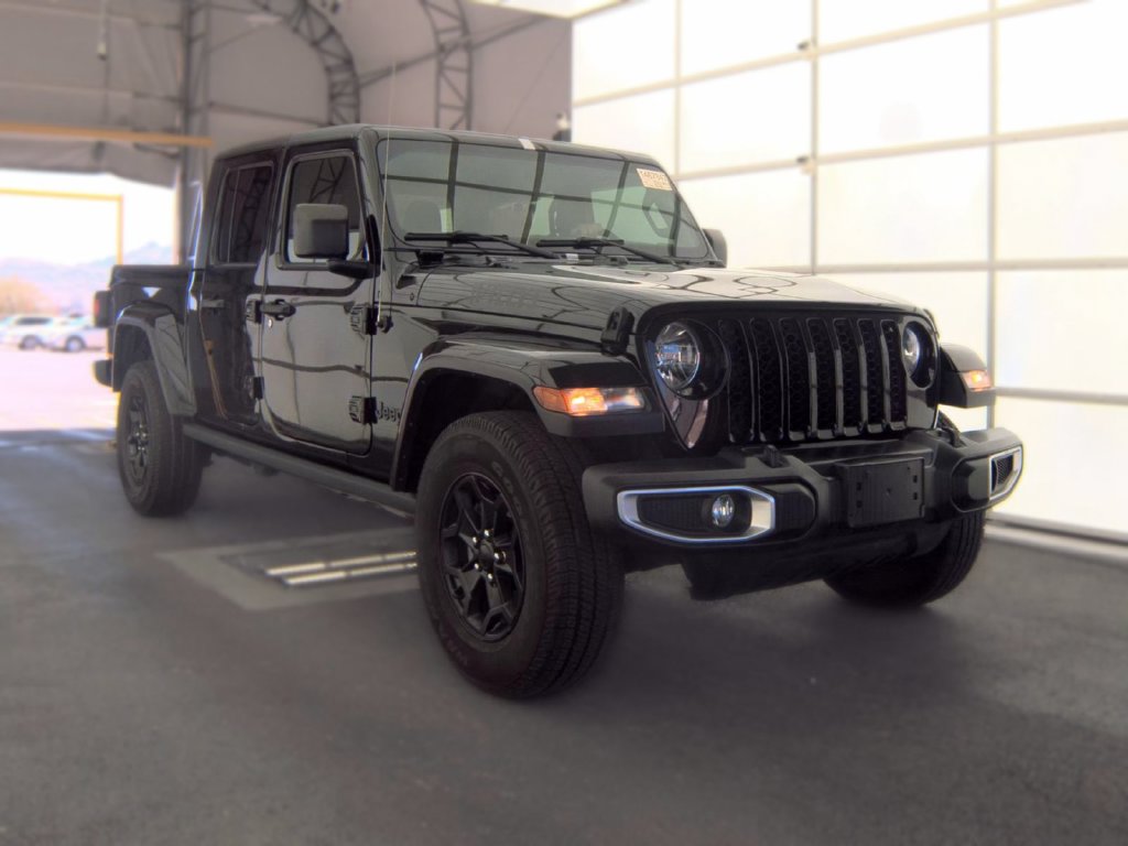 Used 2022 Jeep Gladiator Willys Truck