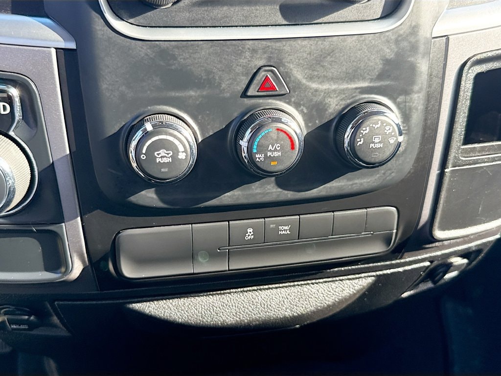 2022 RAM Ram 1500 Classic SLT - Photo 16