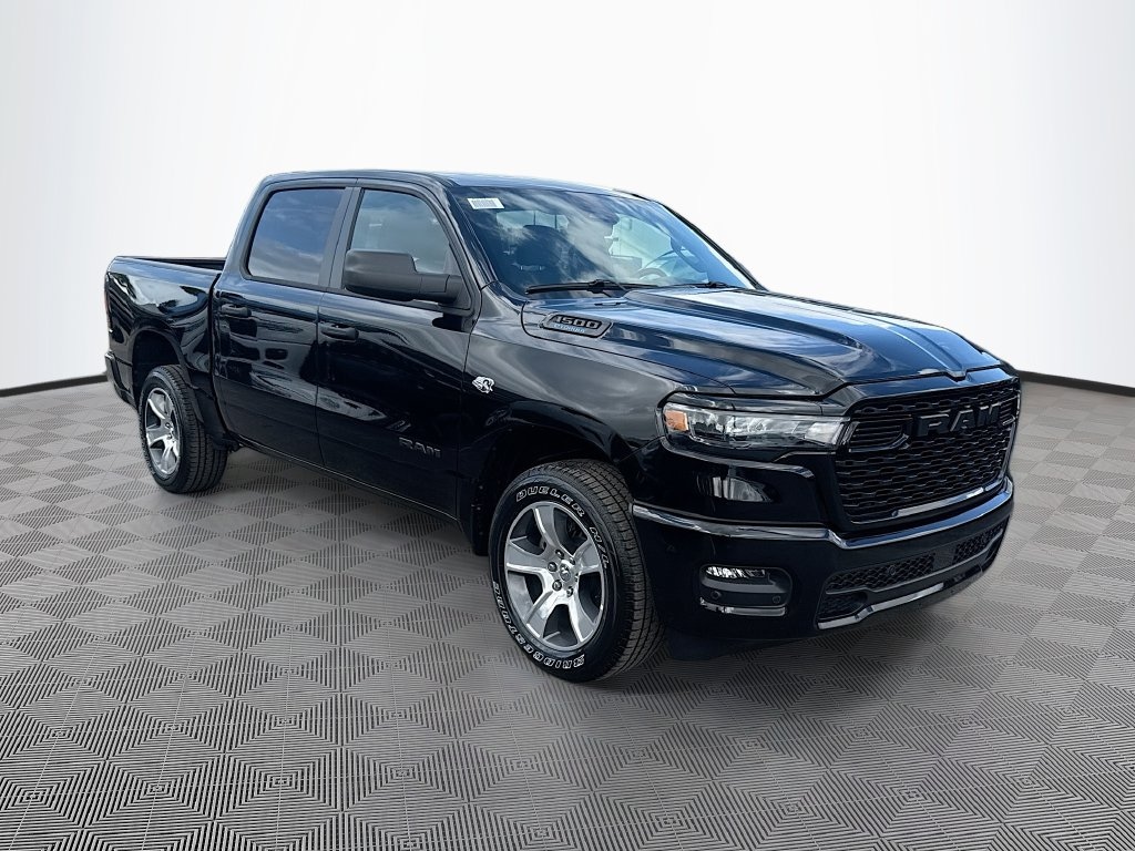 New 2026 Ram 1500 EXPRESS CREW CAB 4X2 5'7 BOX Pickup