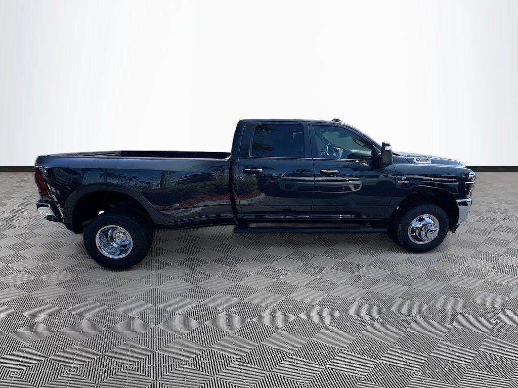 New 2026 Ram 3500 TRADESMAN CREW CAB 4X4 8' BOX Pickup