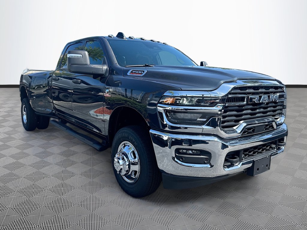 New 2026 Ram 3500 TRADESMAN CREW CAB 4X4 8' BOX Pickup
