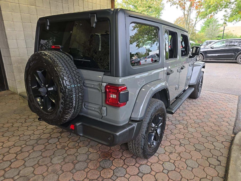 Used 2022 Jeep Wrangler Unlimited Sahara Altitude SUV