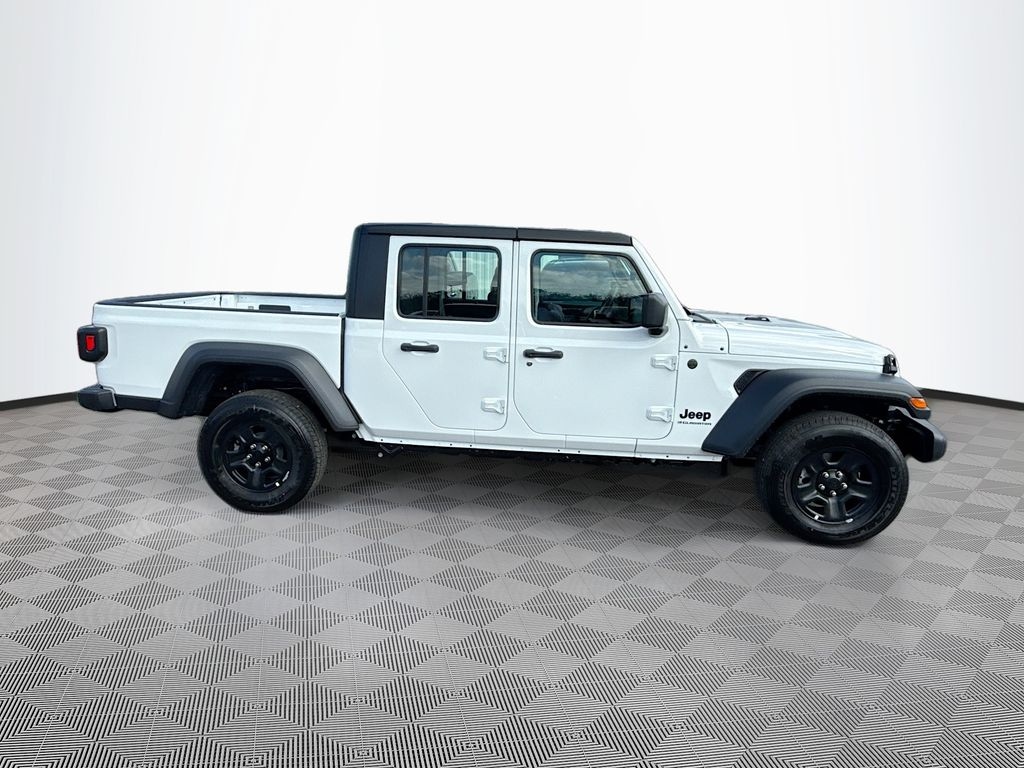 New 2026 Jeep Gladiator SPORT 4X4 Pickup