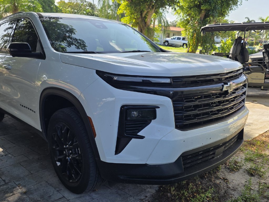 Used 2024 Chevrolet Traverse LT SUV