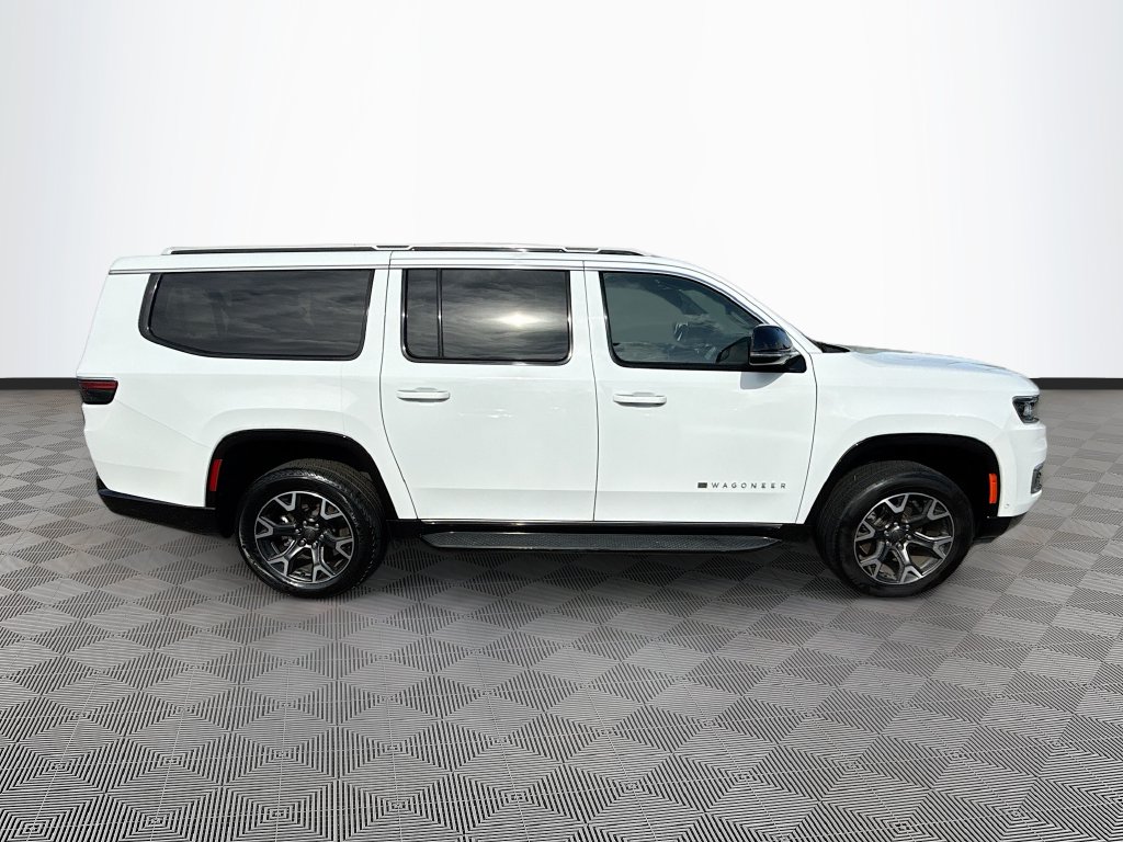 2024 Jeep Wagoneer L Series III - Photo 9