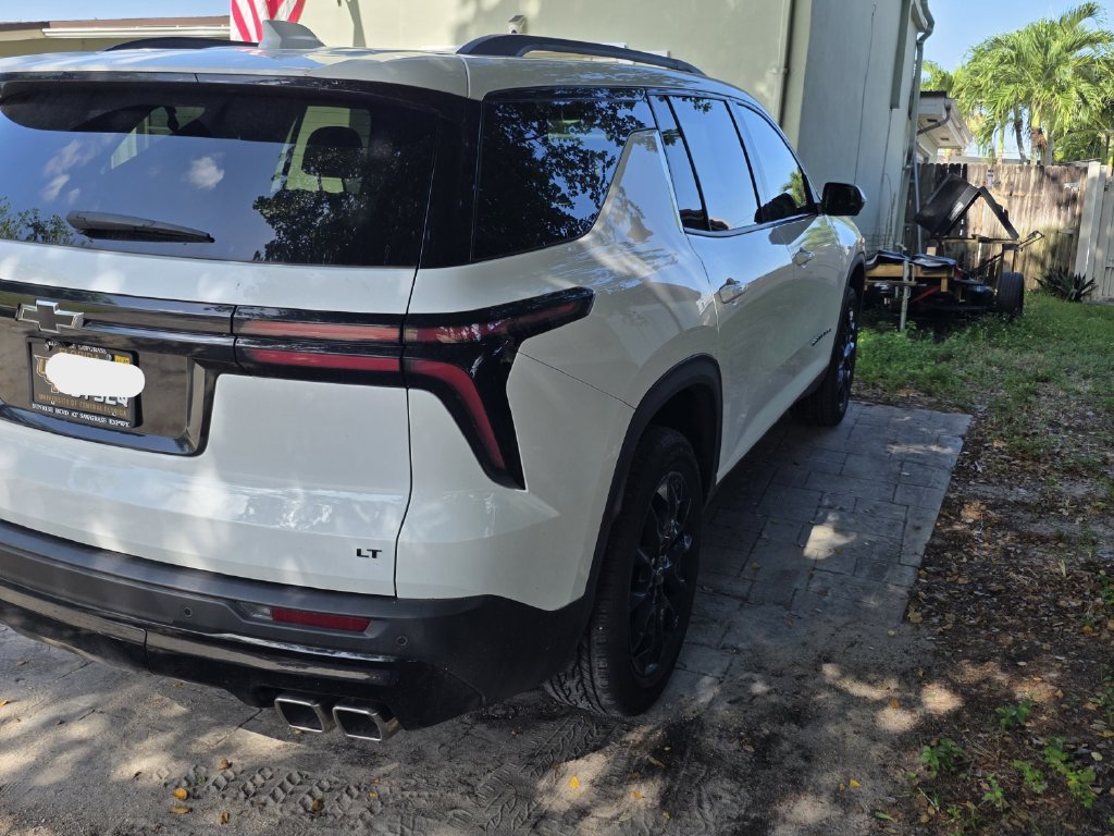 Used 2024 Chevrolet Traverse LT SUV