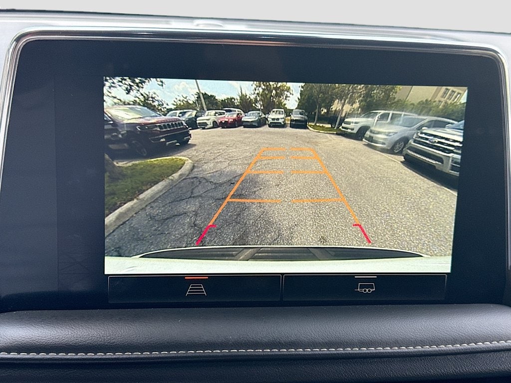 2024 GMC Yukon SLT - Photo 15